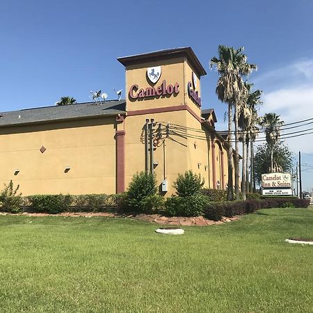 Camelot Inn And Suites Aldine Bagian luar foto